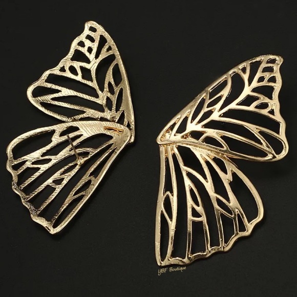 New Big Gold Butterfly Statement Post Fashion Earrings - Picture 6 of 6
